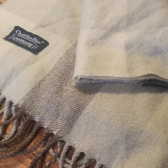 Christian  Dior scarf - Picture 11 of 12